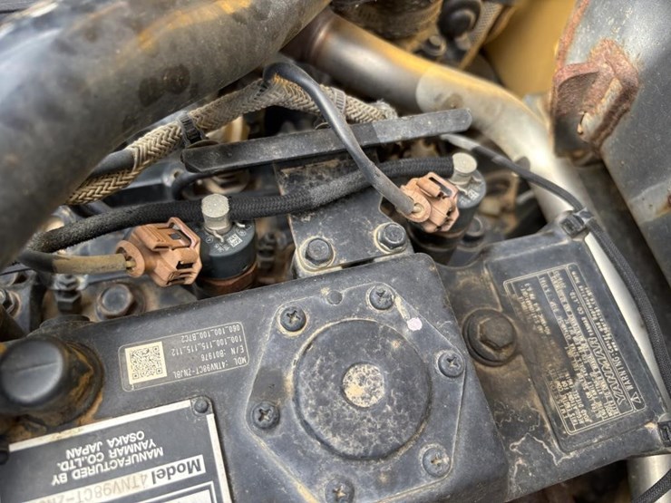 2019-deere-310l-ep-image-56
