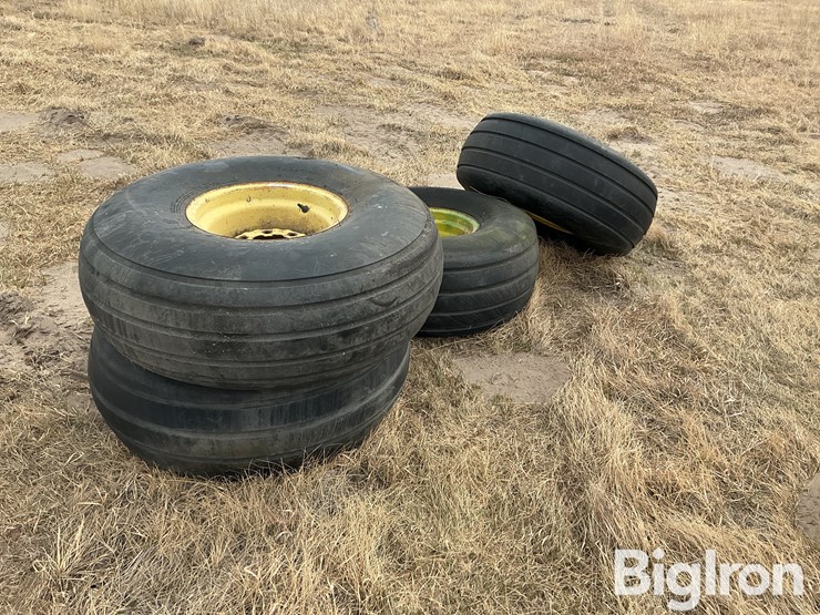 16.5l-16.1-tires-&-rims-image-3