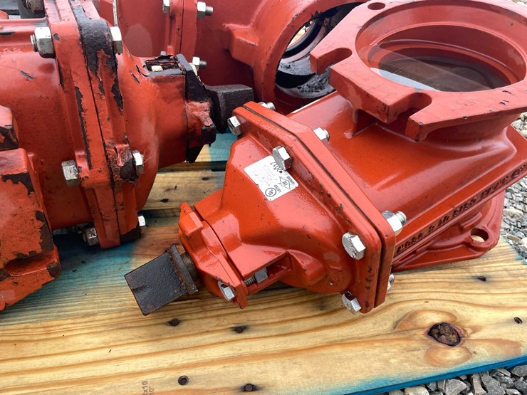 #5082-•-(3)-gate-valves-image-5