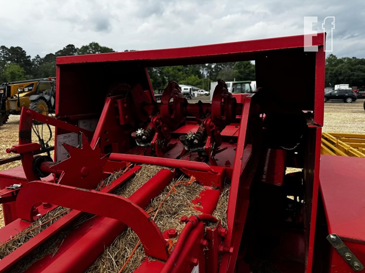 massey-ferguson-1839-image-6