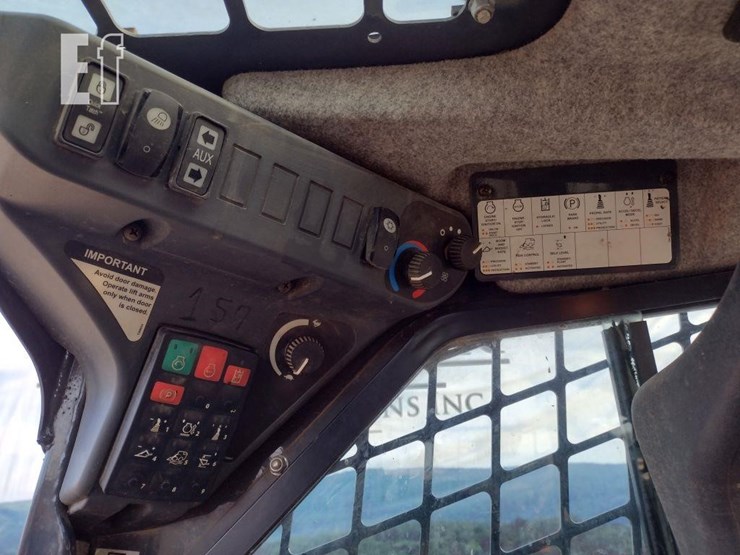 2022-deere-325g-image-8