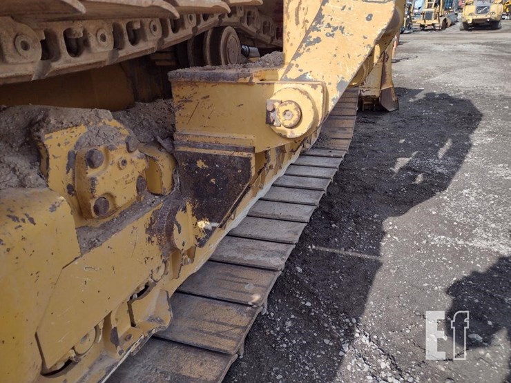 2013-deere-700k-lgp-image-40
