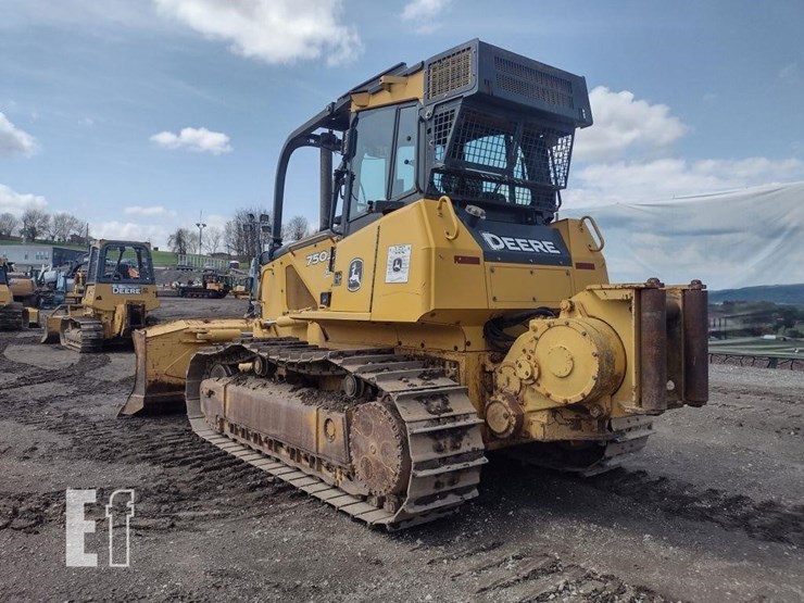 2008-deere-750j-lt-image-37