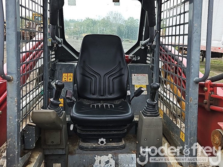 2018-takeuchi-tl8-image-24