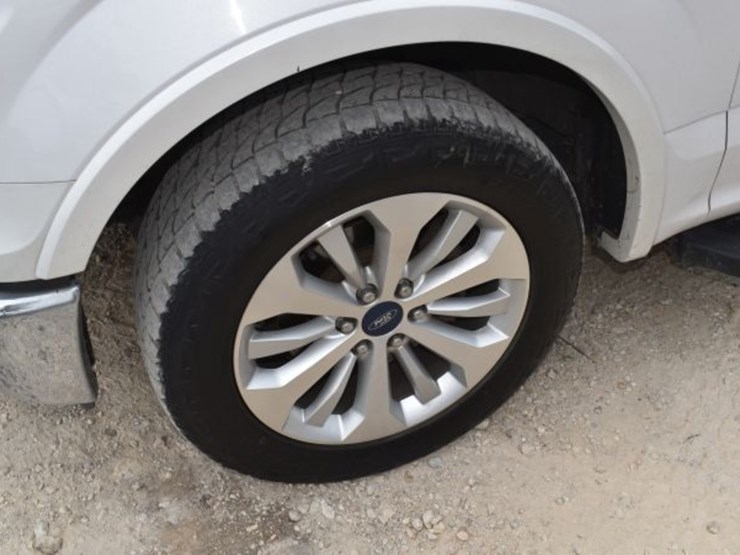 2015-ford-f150-image-8