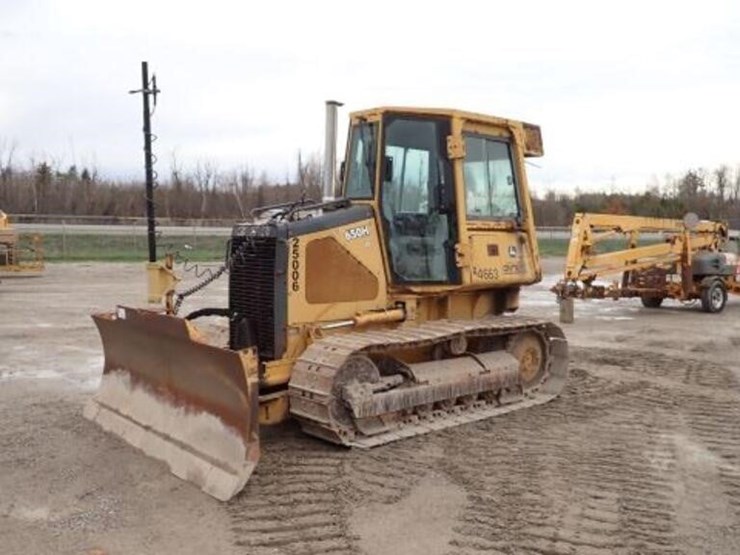 2002-deere-650h-lt-image-1
