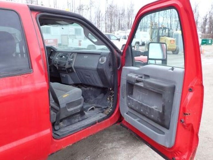 2016-ford-f550-xlt-image-37