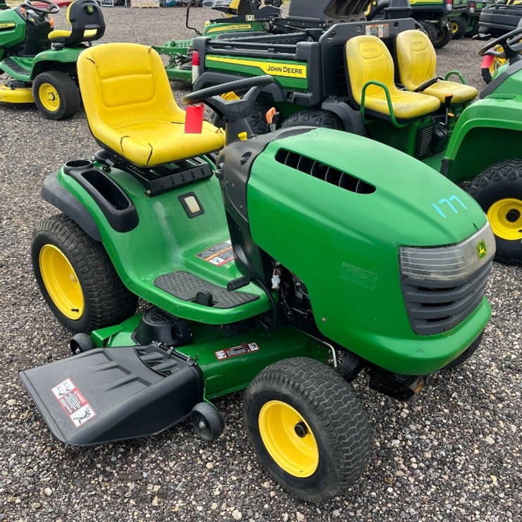 JOHN DEERE L120