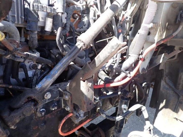 2012-caterpillar-ct660s-image-49