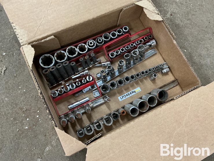 specialty-sockets-image-3