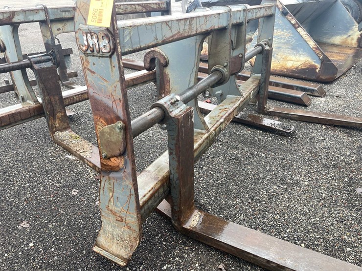 #5066-•-set-of-forks-with-quick-attach-mount-image-9