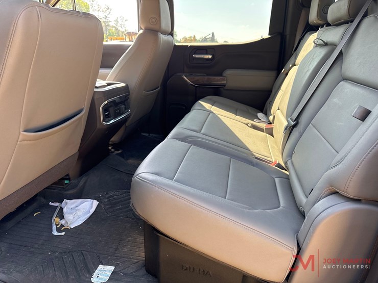 2021-chevrolet-1500-image-17