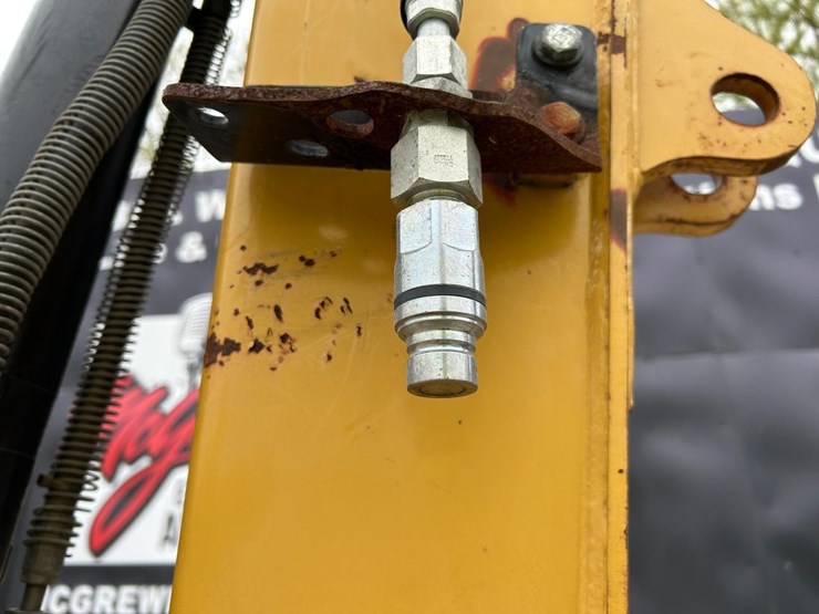 2021-caterpillar-303.5-image-9