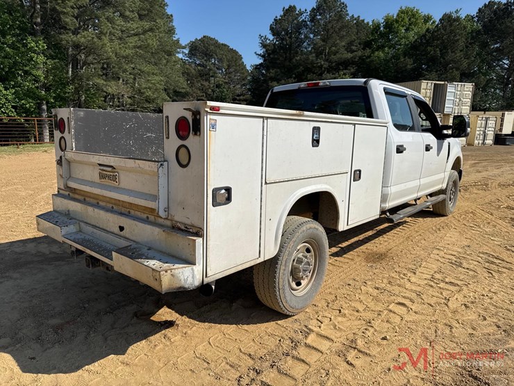 2017-ford-f250-xl-image-2