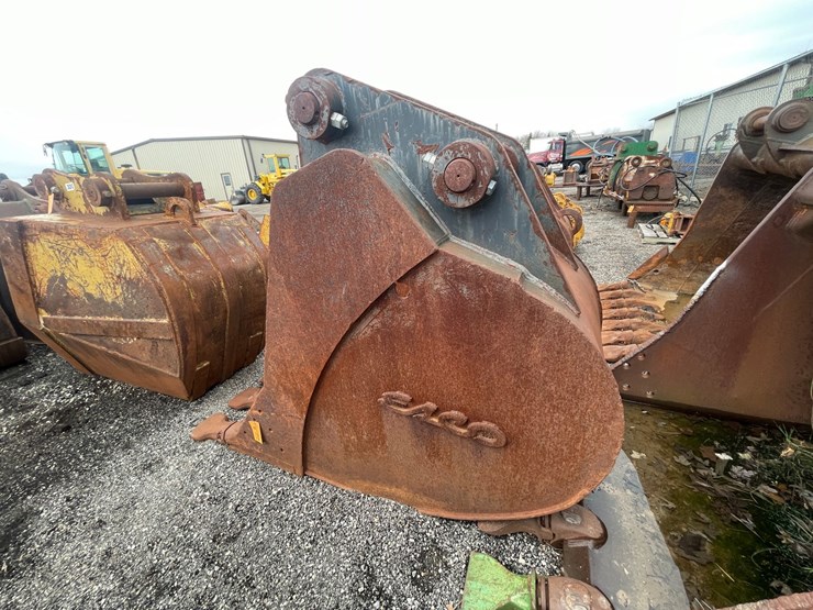 #5013-•-excavator-bucket-image-2
