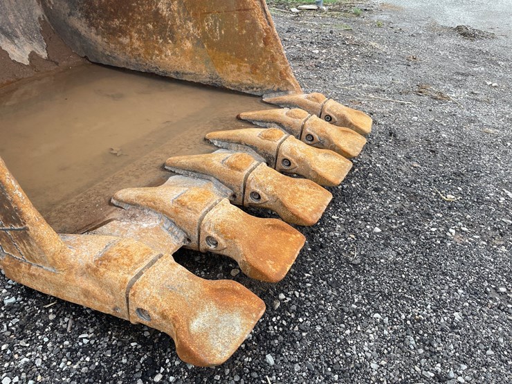 #5008-•-excavator-bucket-image-9