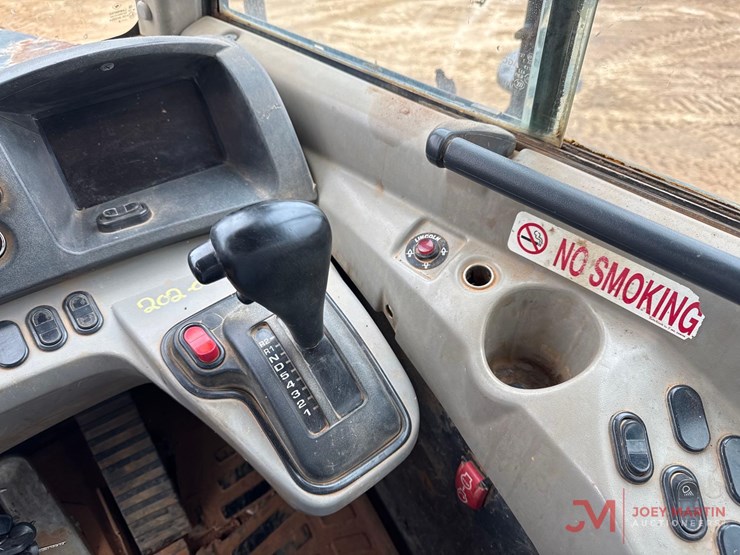 2013-komatsu-hm300-3-image-15