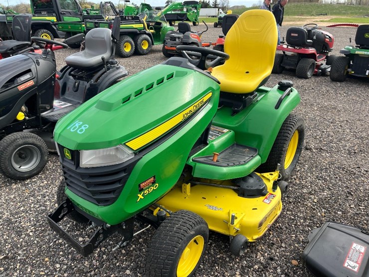 john-deere-x590-image-3