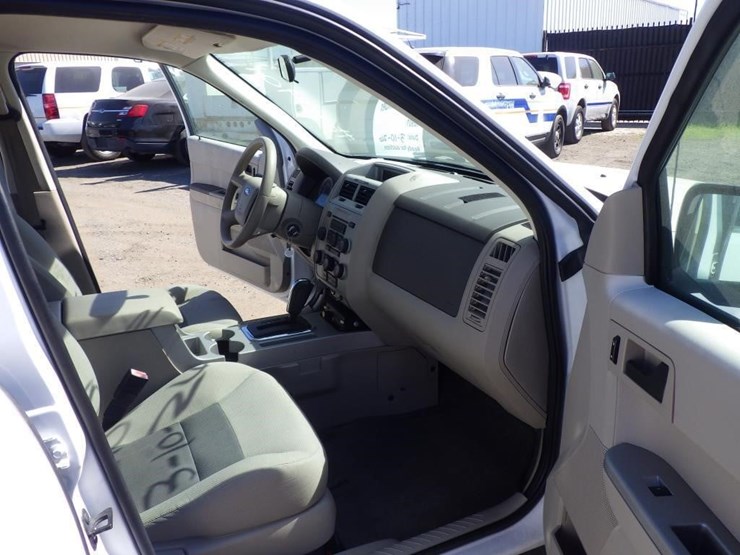 2008-ford-escape-image-7