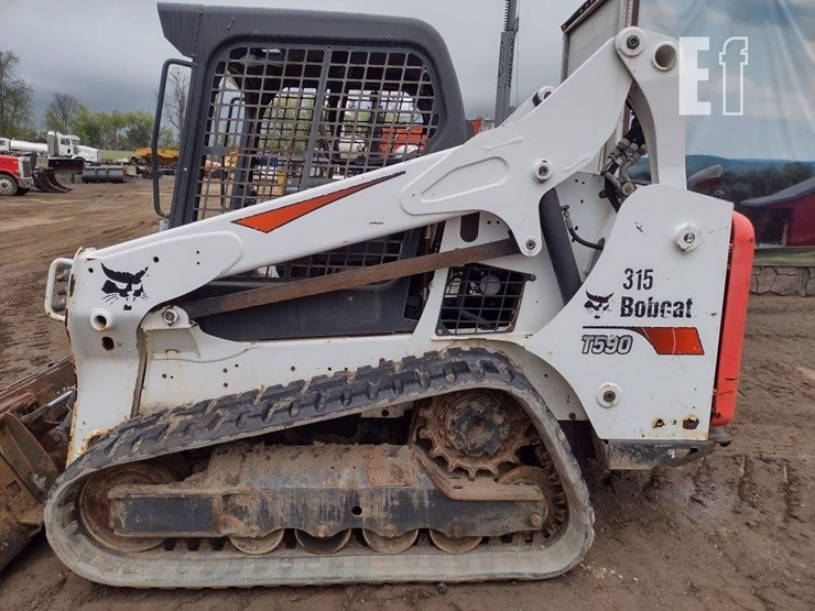 2017-bobcat-t590-image-13