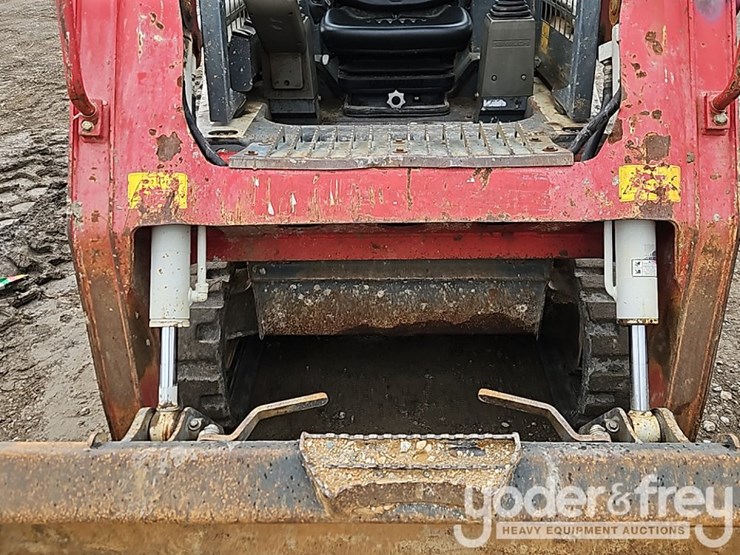 2018-takeuchi-tl8-image-14