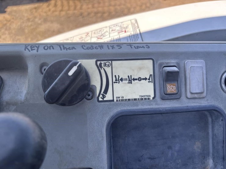 2021-bobcat-e26-image-31