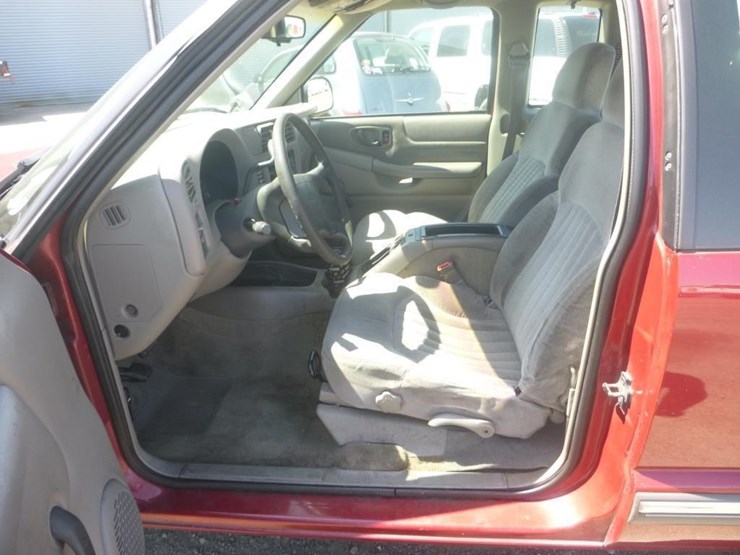 1998-chevrolet-s10-image-7