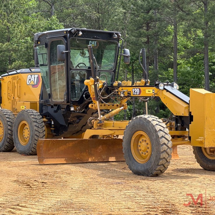 2021 CATERPILLAR 120