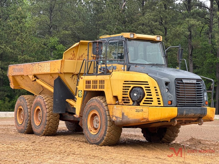 2013-komatsu-hm300-3-image-1