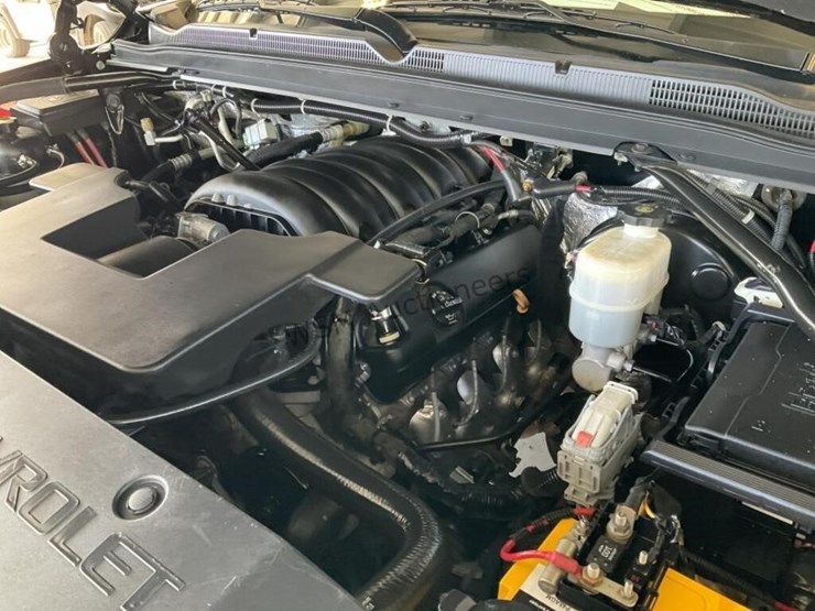 2018-chevrolet-tahoe-image-11