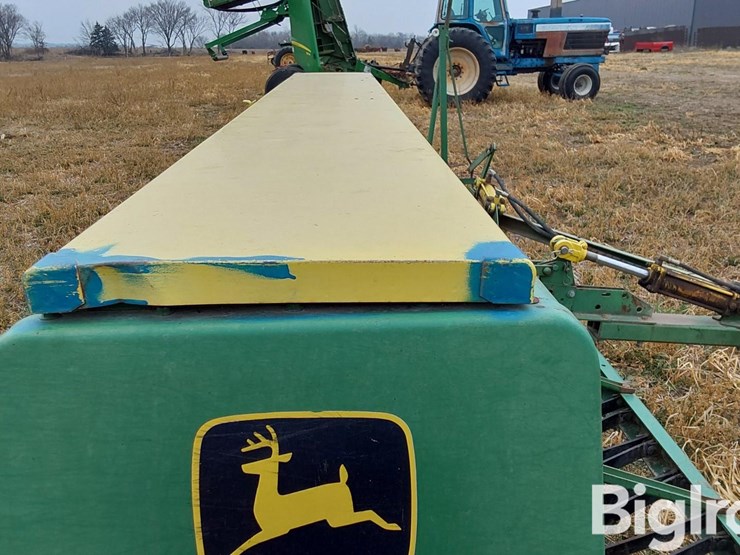 john-deere-8250-image-17