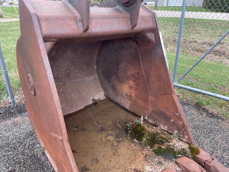 #5003-•-excavator-bucket-image-10