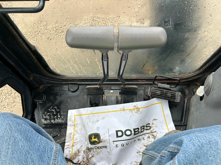 2019-deere-30g-image-26