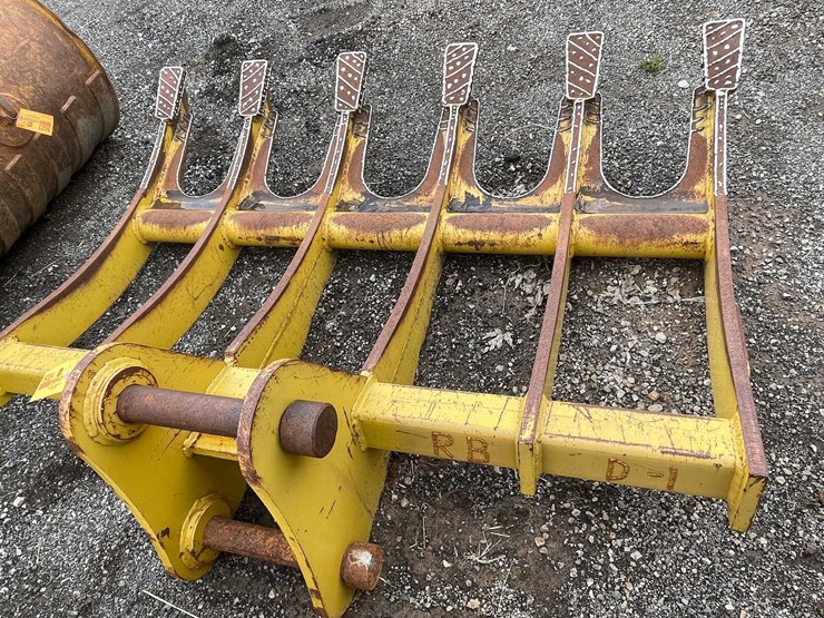 #5024-•-excavator-root-rake-image-4