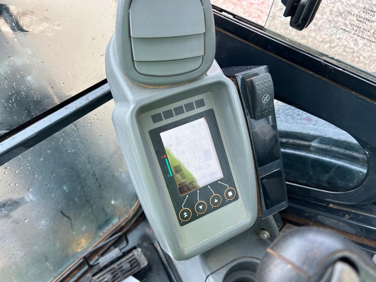 2019-deere-30g-image-20