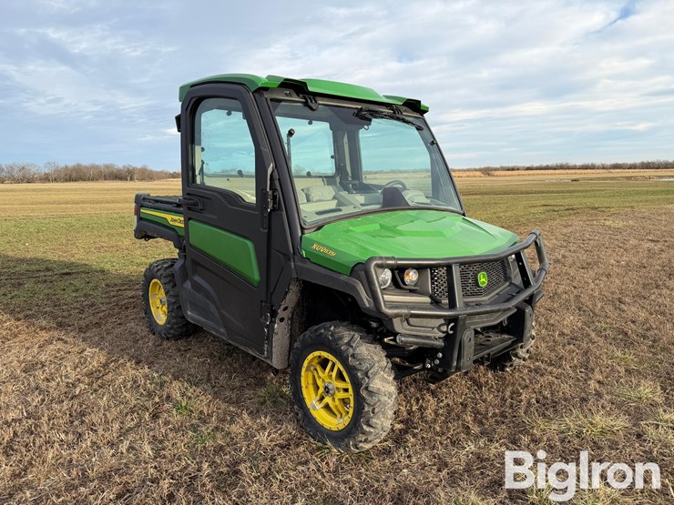 2021-john-deere-xuv-835r-gator-4x4-utv-image-3