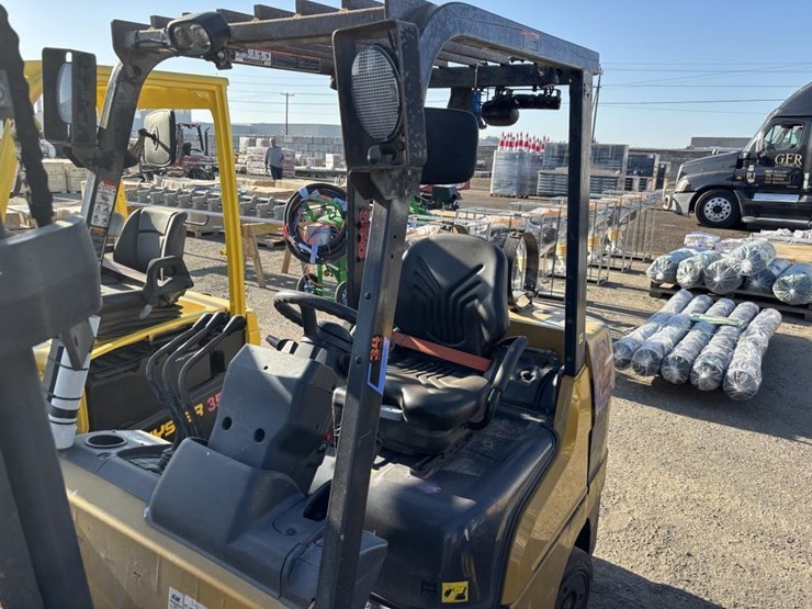 2020-caterpillar-2c6000-image-13