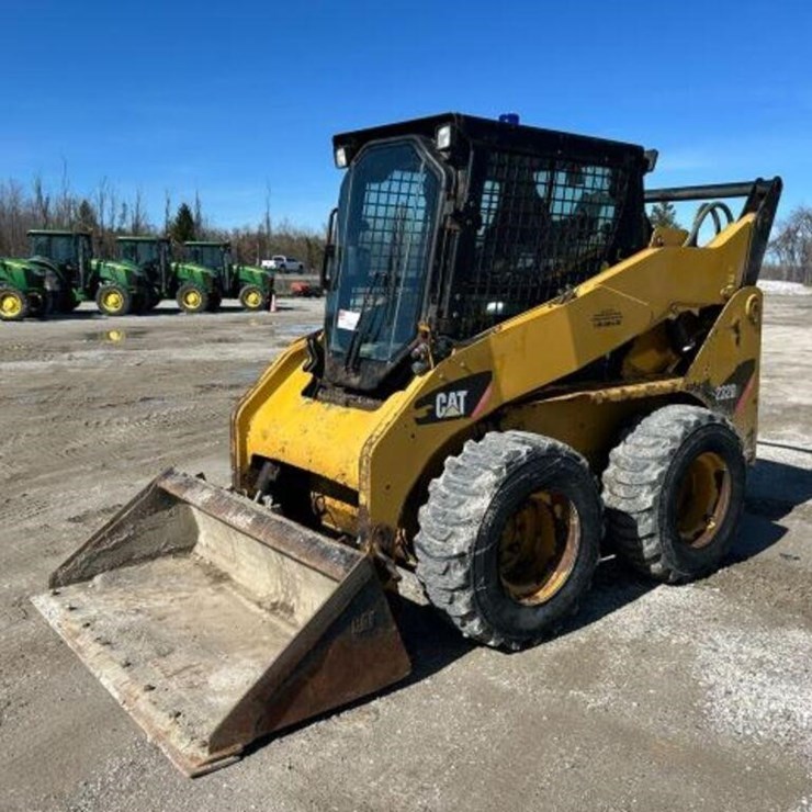 2009 CATERPILLAR 232B2