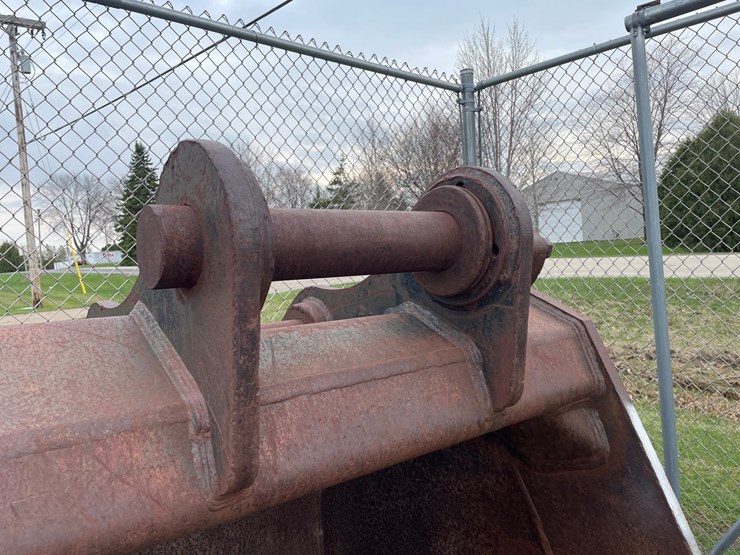 #5003-•-excavator-bucket-image-11