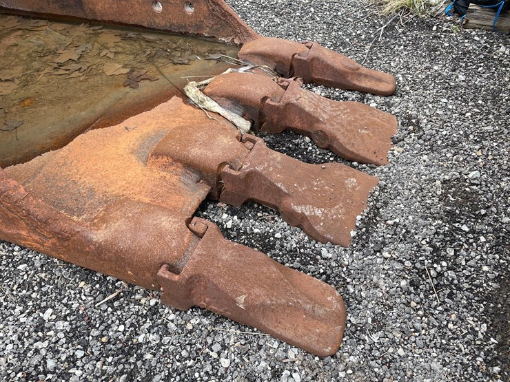 #5002-•-excavator-bucket-image-9