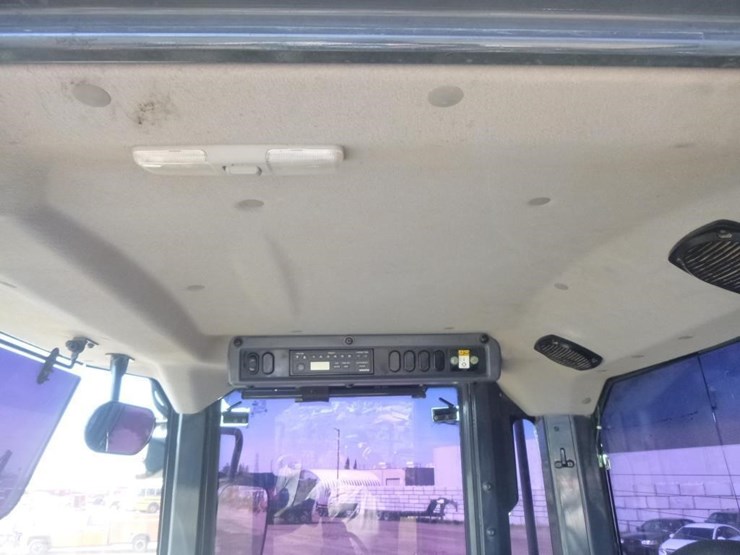 2018-komatsu-wa320-8-image-9