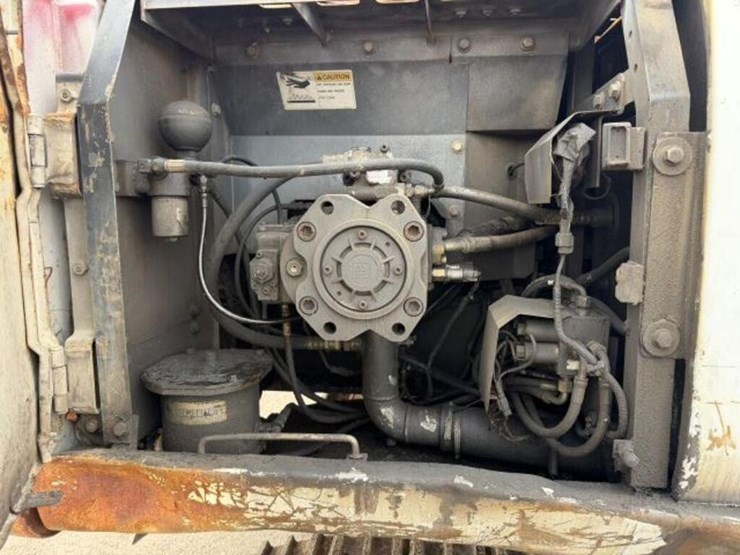 2003-link-belt-210-lx-image-46