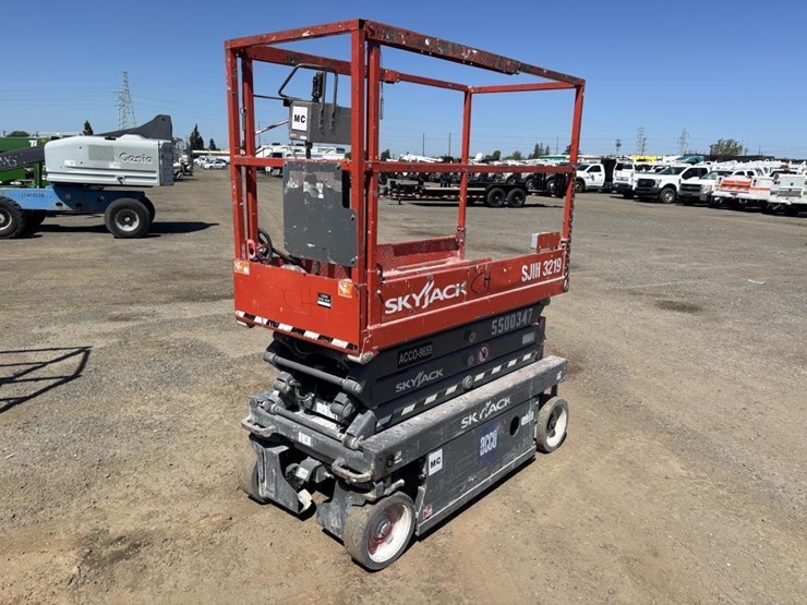 2018-skyjack-sjiii3219-image-1