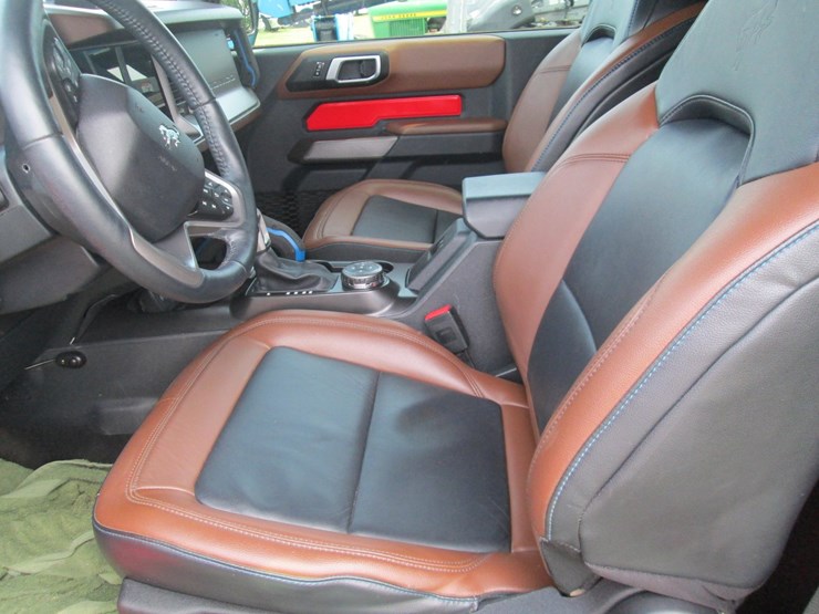 2023-ford-bronco-image-26