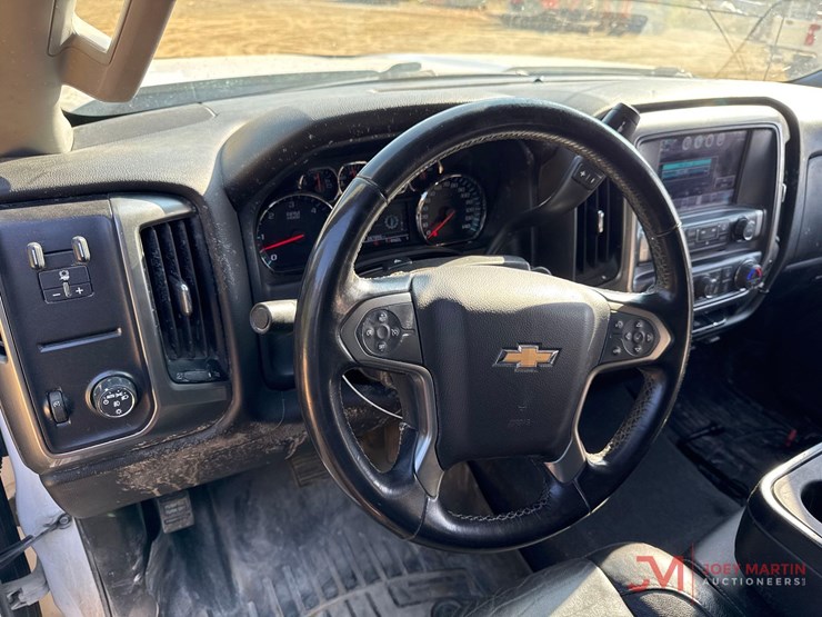 2019-chevrolet-2500-image-17