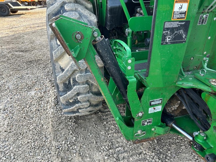 2024-john-deere-4044r-image-21