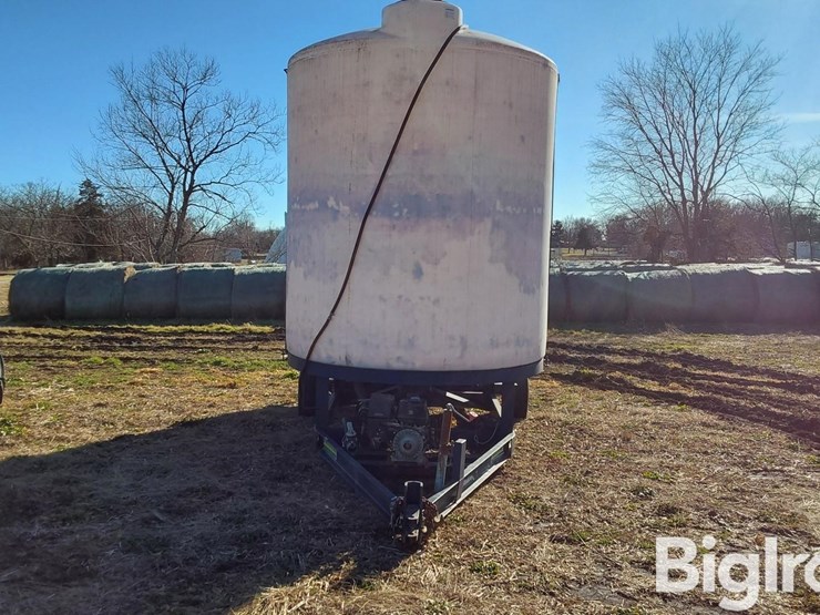 schaben-1500-gallon-portable-vertical-storage-tanks-image-8