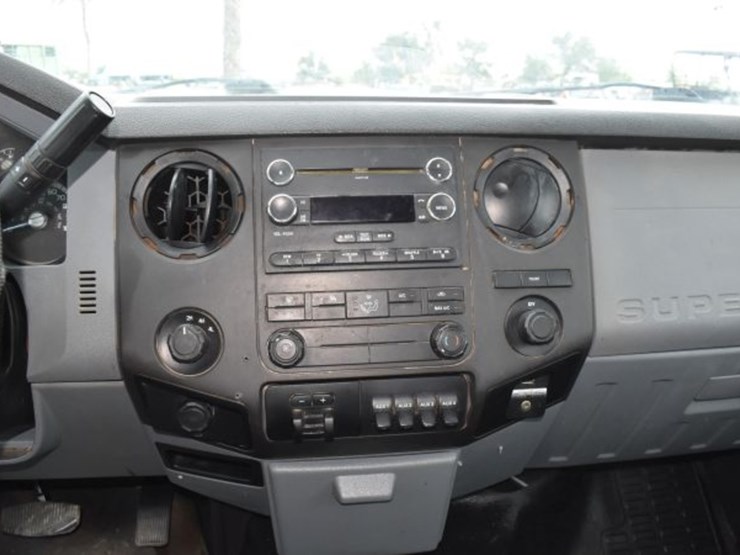2015-ford-f350-image-12
