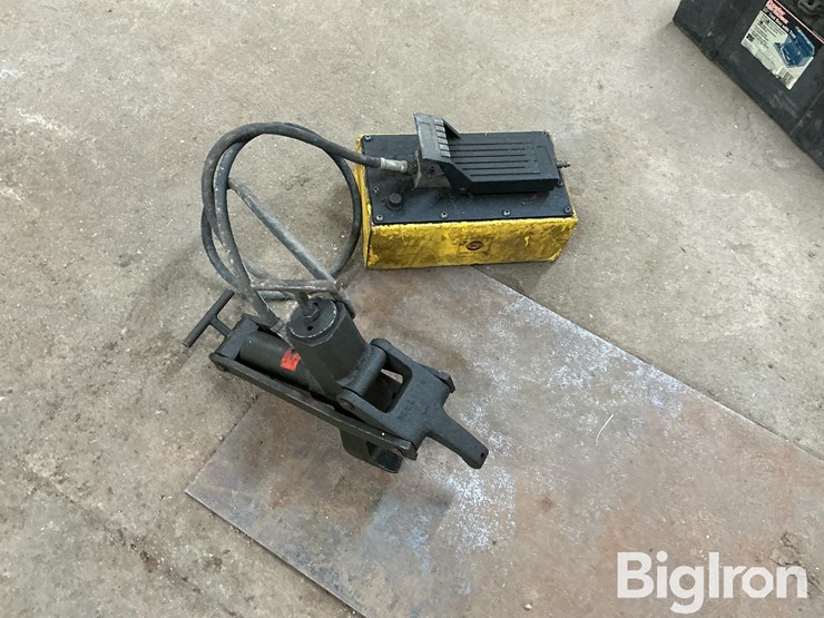 esco-tire-bead-breaker-image-4