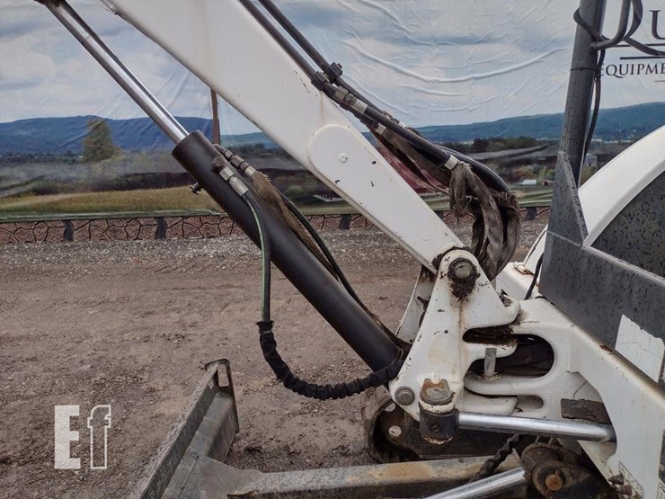2004-bobcat-331g-image-21